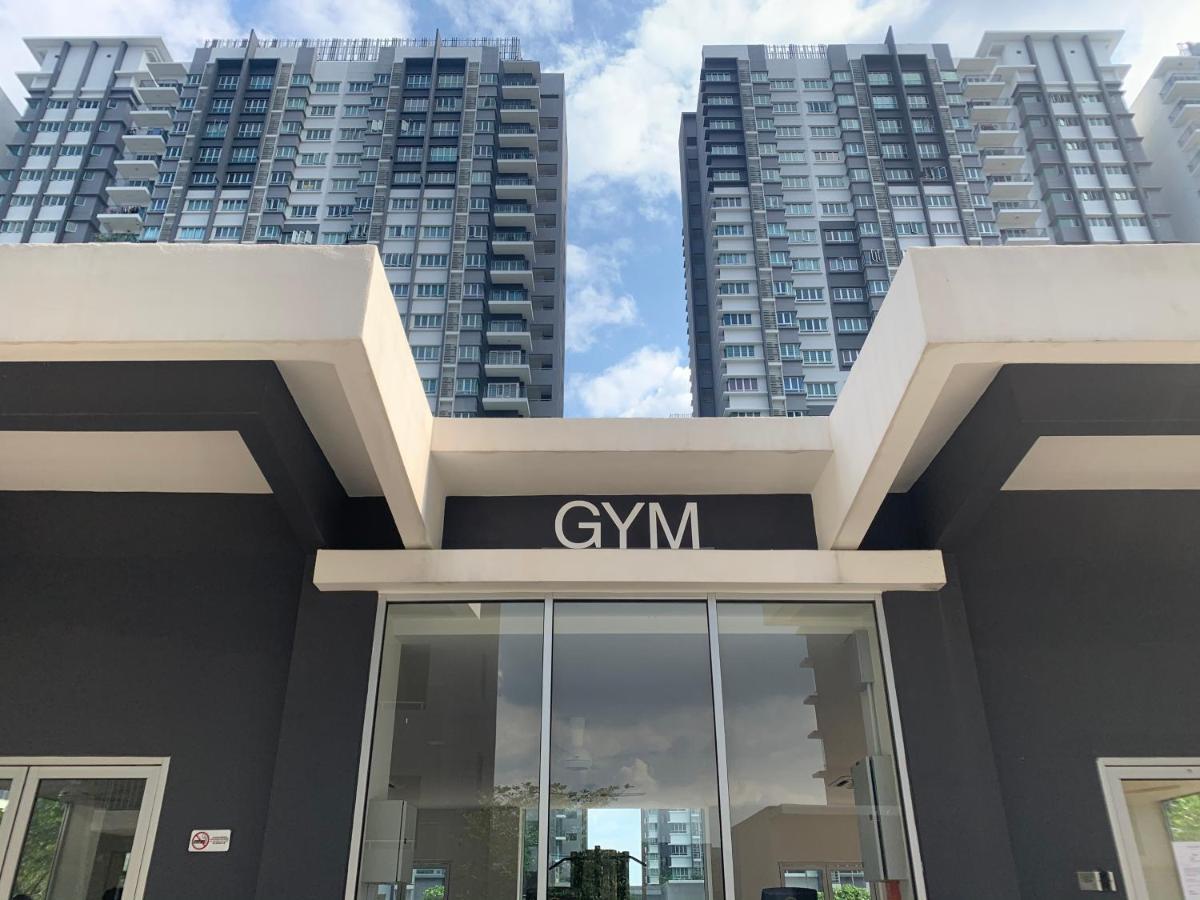 Relaxed Family Staycation, Pool View W Wifi N Netflix バンギ エクステリア 写真